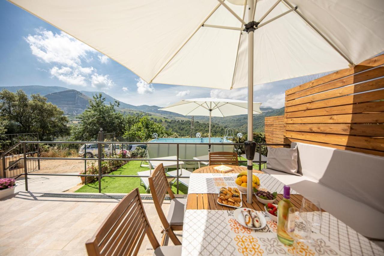 Casa Vacanze Villa Baronessa เชฟาลู ภายนอก รูปภาพ