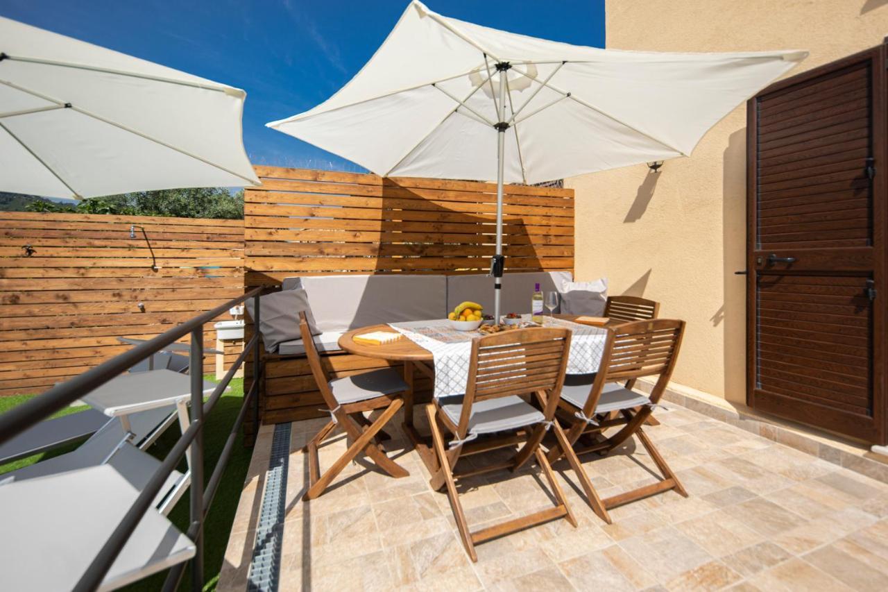 Casa Vacanze Villa Baronessa เชฟาลู ภายนอก รูปภาพ