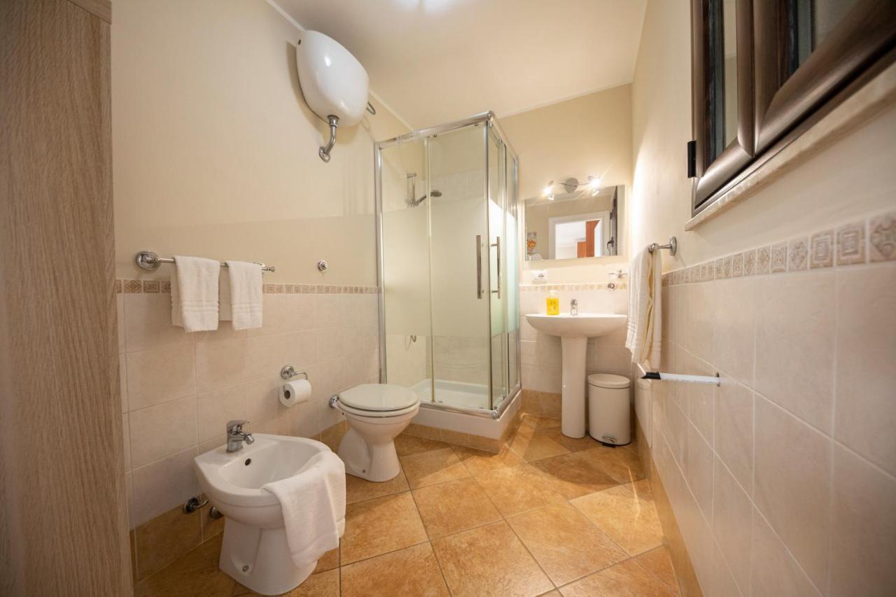 Casa Vacanze Villa Baronessa เชฟาลู ภายนอก รูปภาพ