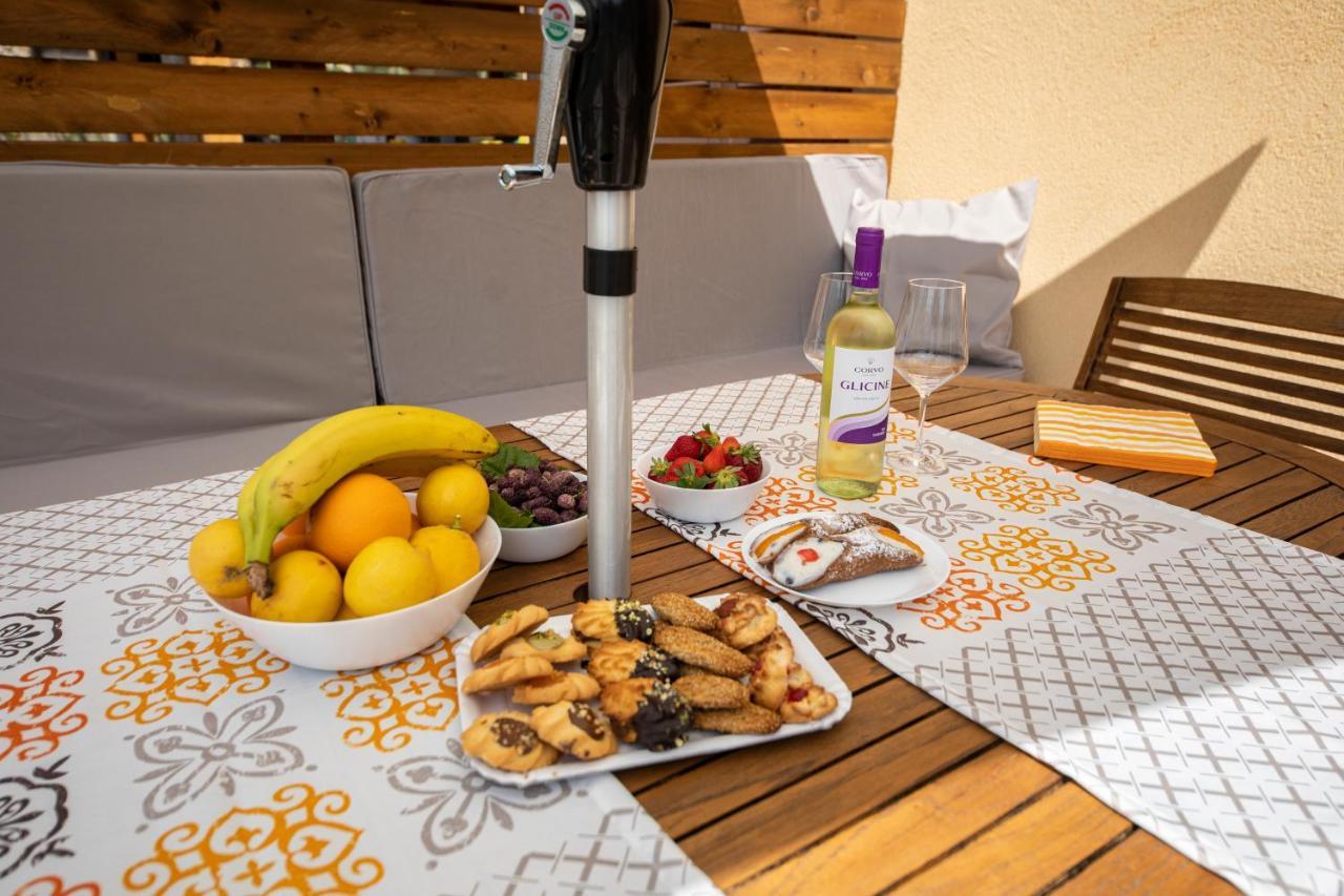 Casa Vacanze Villa Baronessa เชฟาลู ภายนอก รูปภาพ